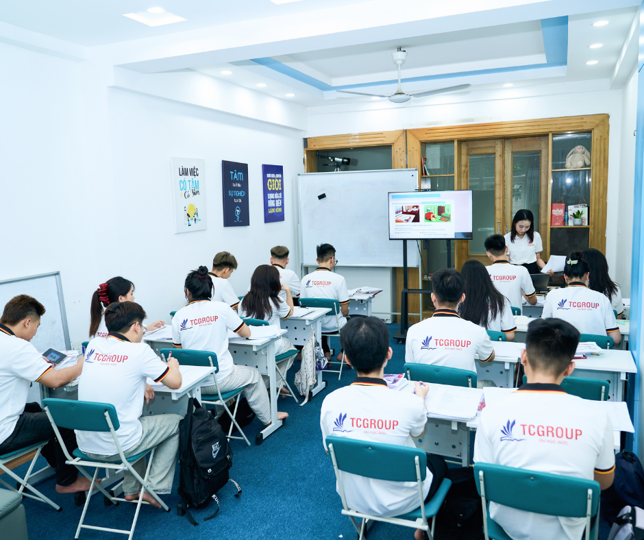 LỚP HỌC CỦA THANH CÚC