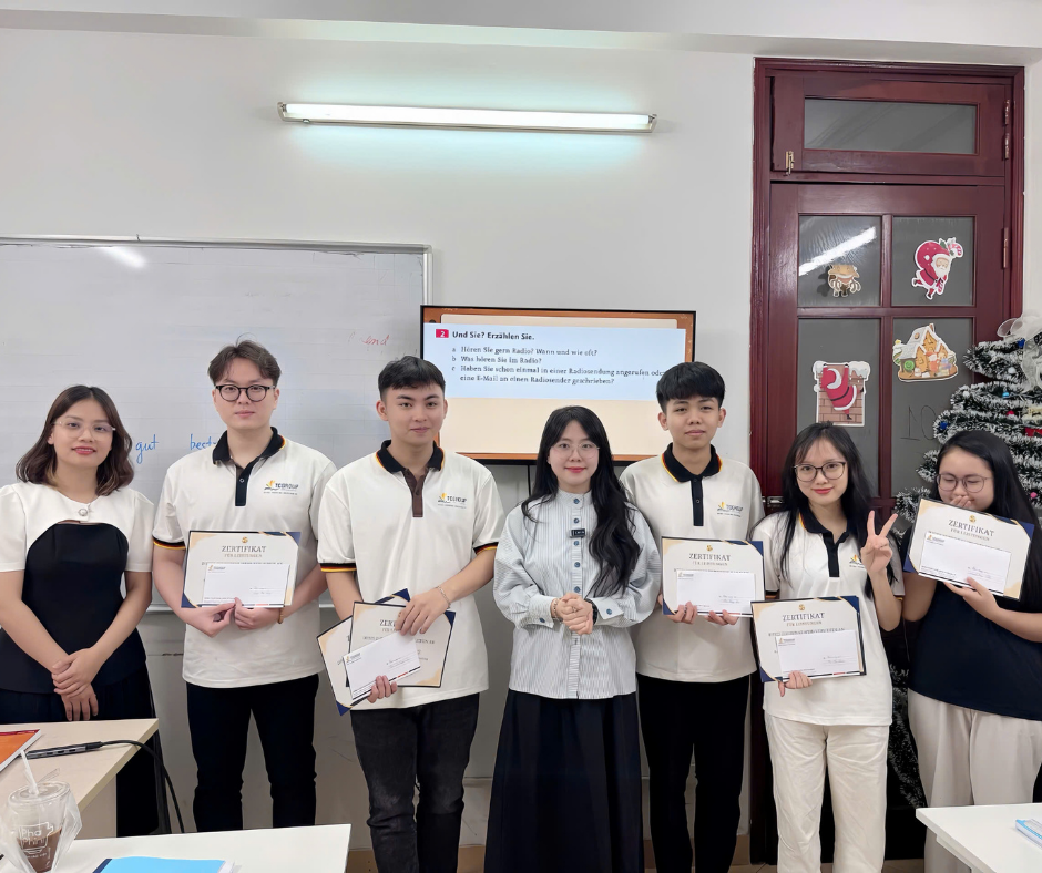 LỚP HỌC THANH CÚC